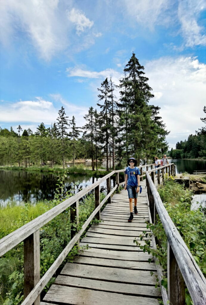 Einmal rund um den Fichtelsee wandern - traumhaft schön!